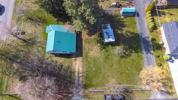 323 E D St, Deer Park, WA 99006