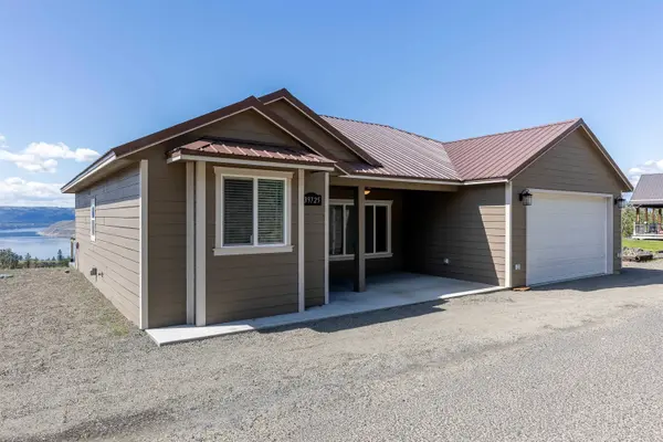 39725 N Overlook Ln, Seven Bays, WA 99122