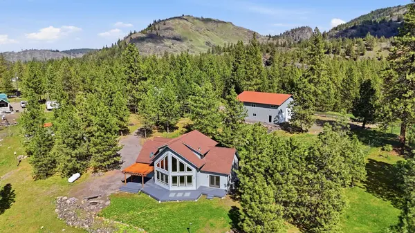 5182 Hunters Ridge WAY, Hunters, WA 99137