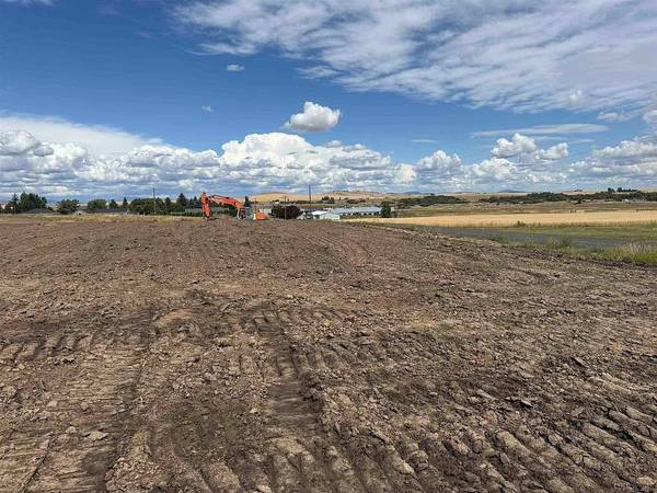635 E Summit Ave, Reardan, WA 99029