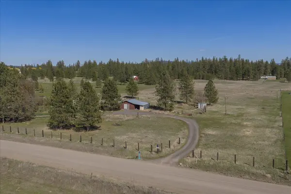 12812 N Dover Rd, Nine Mile Falls, WA 99026