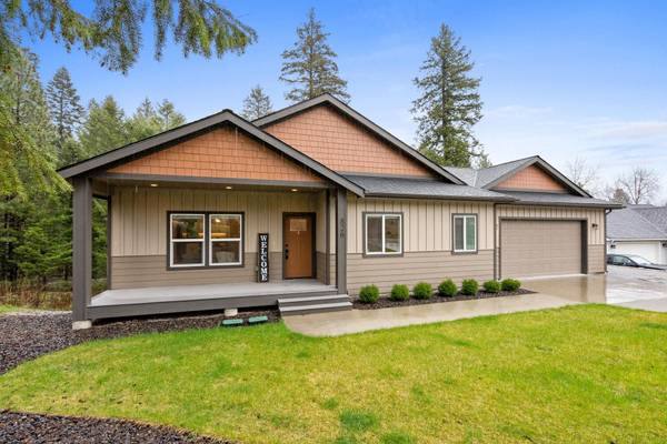 826 Thomas Ln,  Newport,  WA 99156