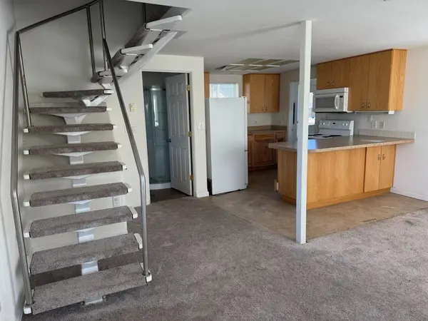 206 W Pearl St, Oakesdale, WA 99158