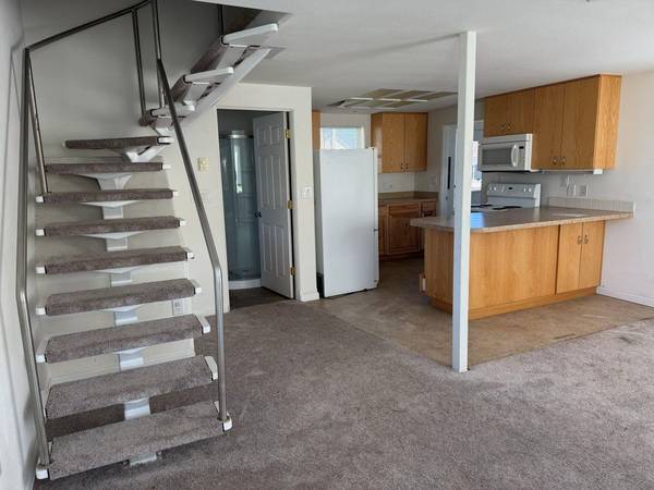 206 W Pearl St, Oakesdale, WA 99158