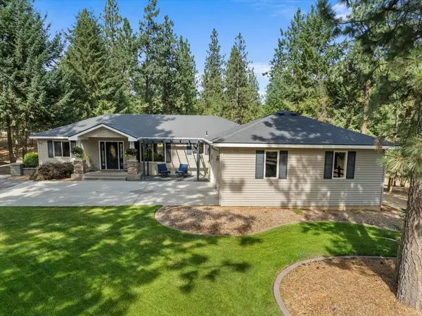 6910 N HARVARD Rd, Newman Lake, WA 99025