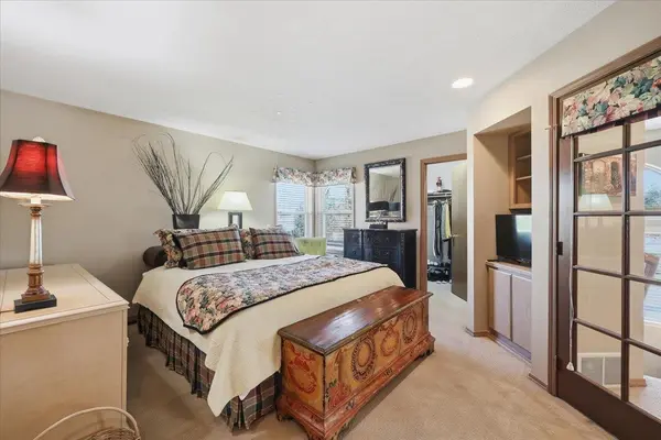 3001 S Winthrop Ln, Spokane, WA 99206