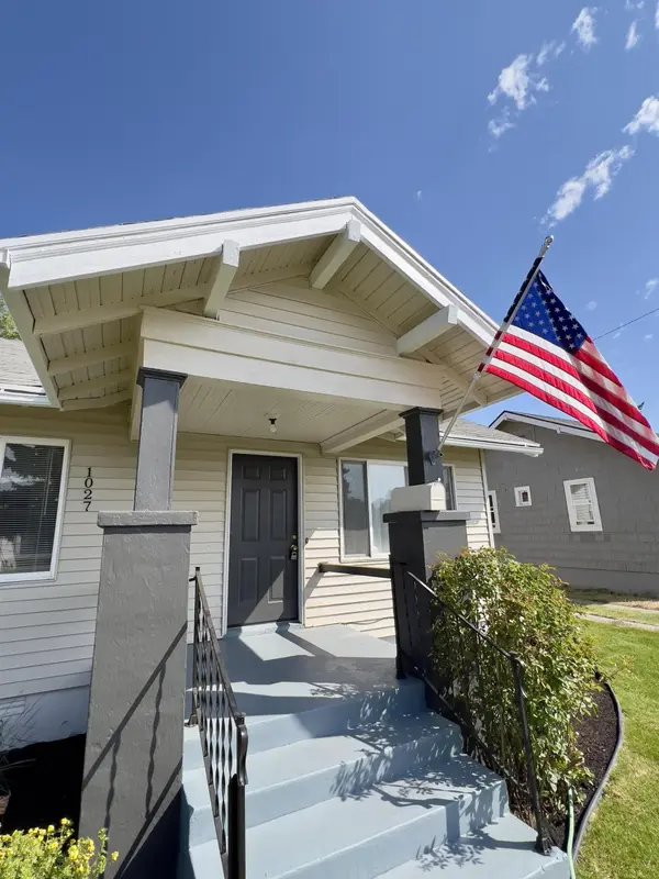 1027 E Courtland Ave, Spokane, WA 99207