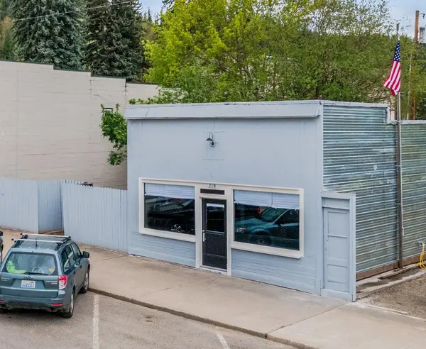 218 E 5Th Ave, Metaline Falls, WA 99153