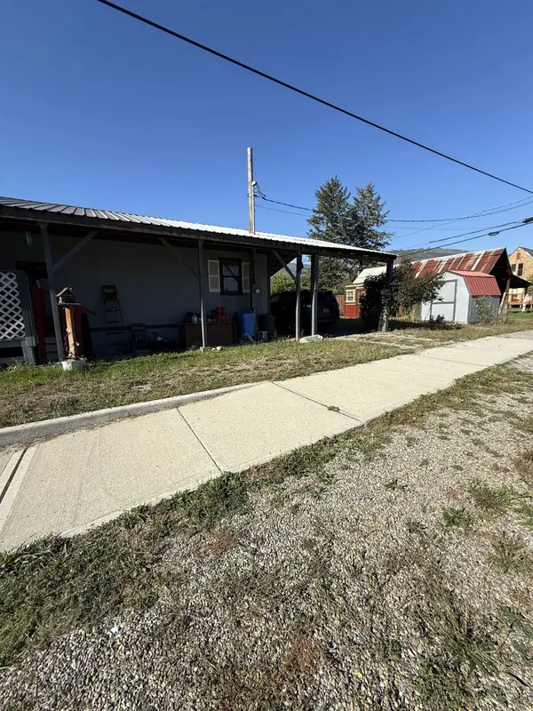 500 South Ave, Northport, WA 99157