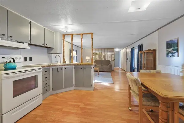 24807 E Trent Ave #13, Newman Lake, WA 99025