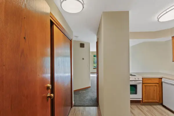221 E Rockwood Blvd #410, Spokane, WA 99202-0000