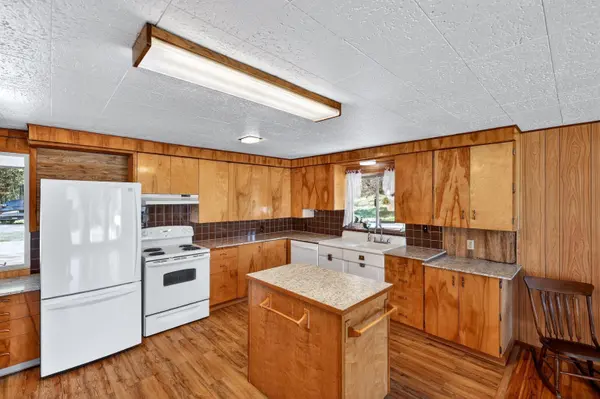 319 N Cass Ave, Newport, WA 99156