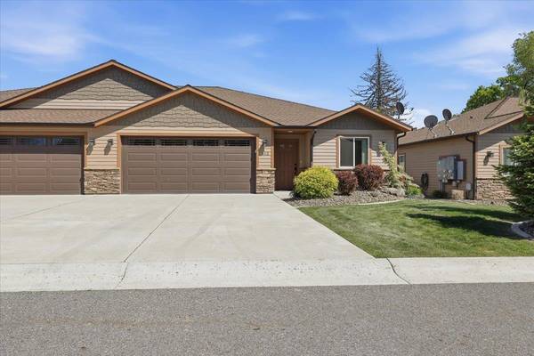 420 / 422 N Pierce Ln, Spokane Valley, WA 99206