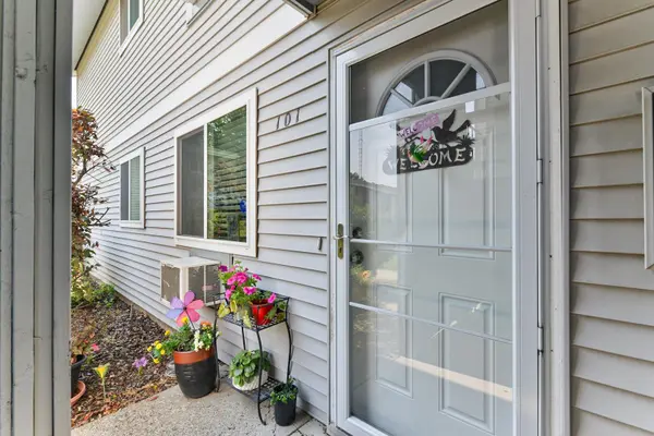 4026 S Regal St #101, Spokane, WA 99223