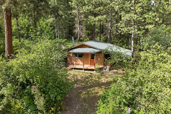 59 Bisbee Creek Ln, Kettle Falls, WA 99141