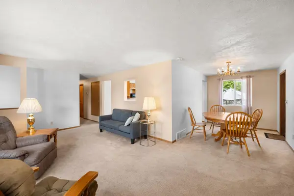 14517 E Broadway Ave, Spokane Valley, WA 99216