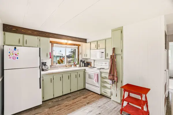 303 Woodard Ave, Newport, WA 99156