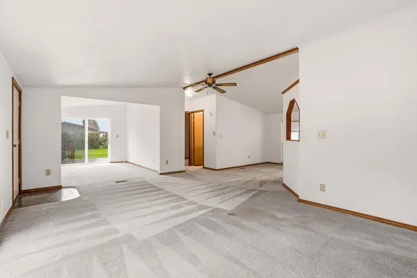 208 S Neyland Dr #48, Liberty Lake, WA 99019