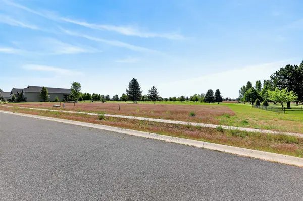 1430 E 12TH St, Deer Park, WA 99006