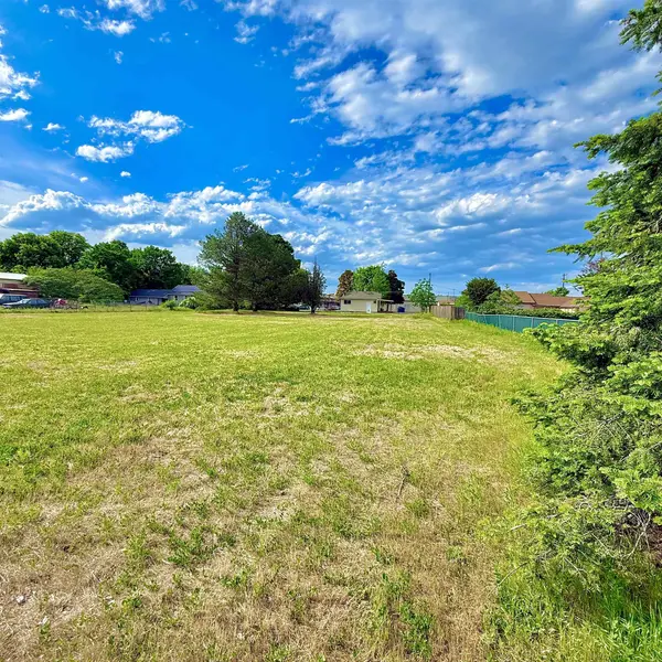 9002 E Sinto Ave, Spokane, WA 99212-2541