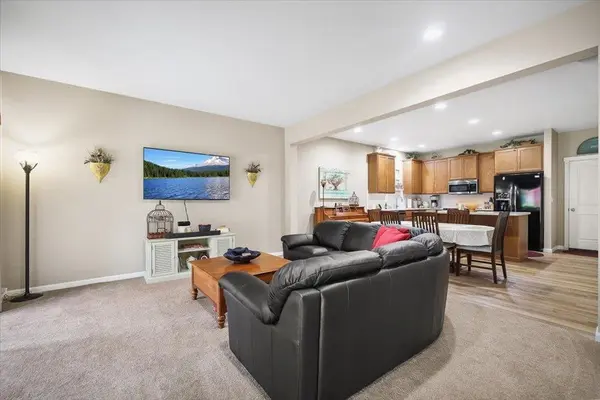 8903 N Barnes Rd, Spokane, WA 99208