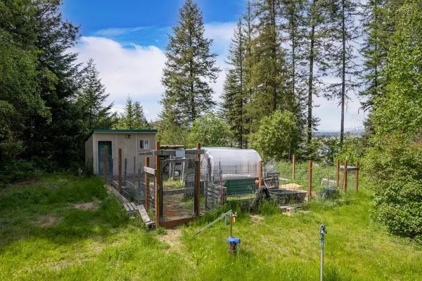 427502 Highway 20 Hwy Hwy, Newport, WA 99156