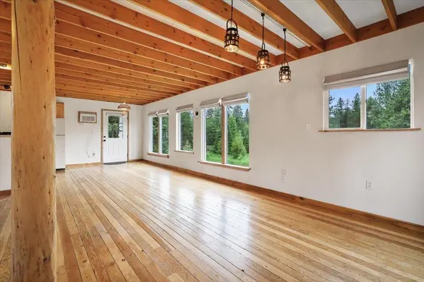 1021 Harworth Rd, Newport, WA 99156