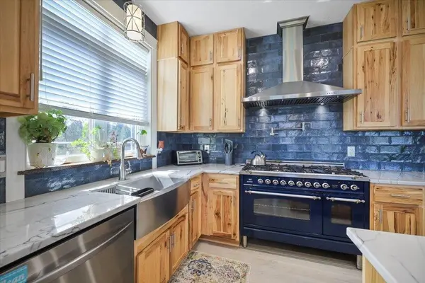 5710 E Greenbluff Rd, Colbert, WA 99005