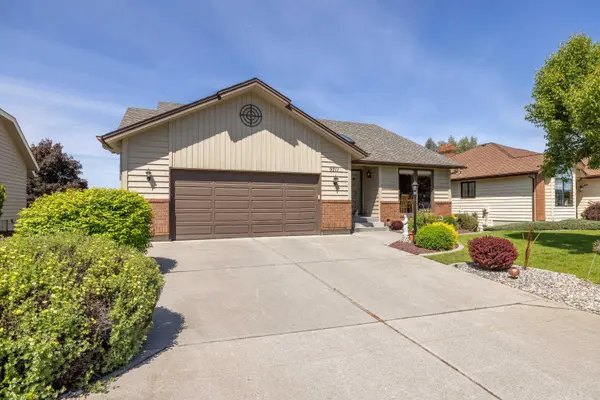 9711 N Ridgecrest Dr, Spokane, WA 99208