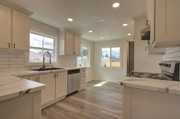 2307 E Nebraska Ave, Spokane, WA 99208