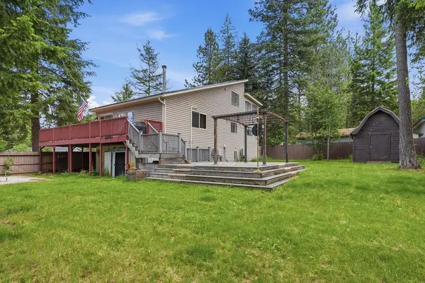 52 Woodard Rd, Newport, WA 99156