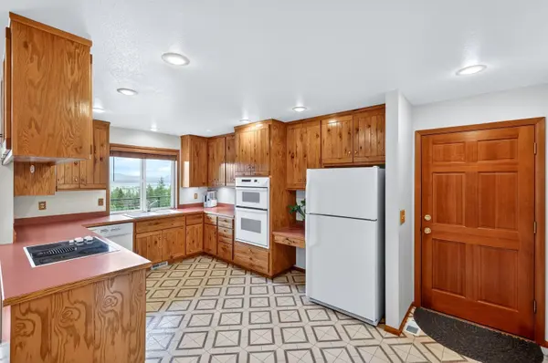 13561 Westside Calispel Rd, Usk, WA 99180