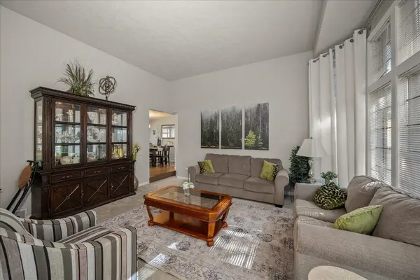 5116 W Ridgecrest Dr, Spokane, WA 99208