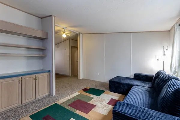 3920 E Center Rd #20, Mead, WA 99021