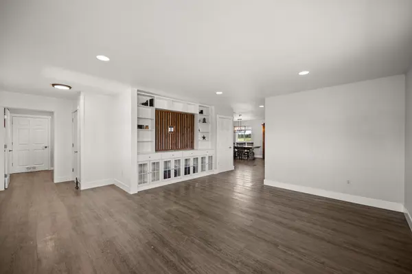 7706 E Bigelow Gulch Rd, Spokane, WA 99217