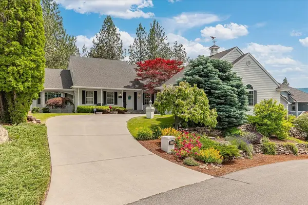 518 N Dunbarton Oaks Ln, Liberty Lake, WA 99019