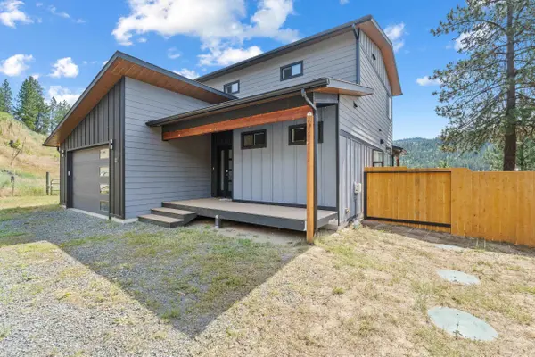 18 Little Joes Rd, Kettle Falls, WA 99141-0000