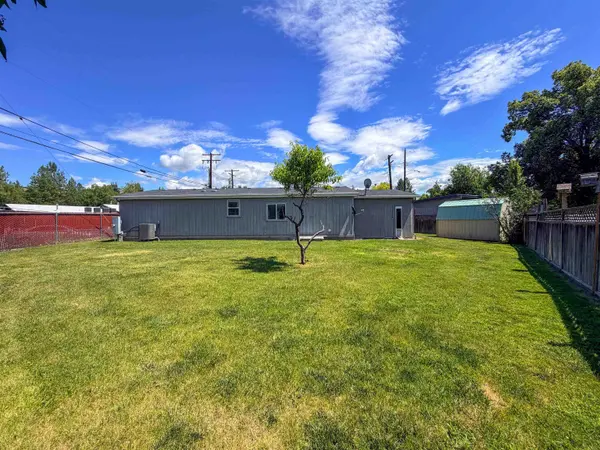 580 S Madison St, Colville, WA 99114