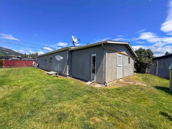 580 S Madison St, Colville, WA 99114