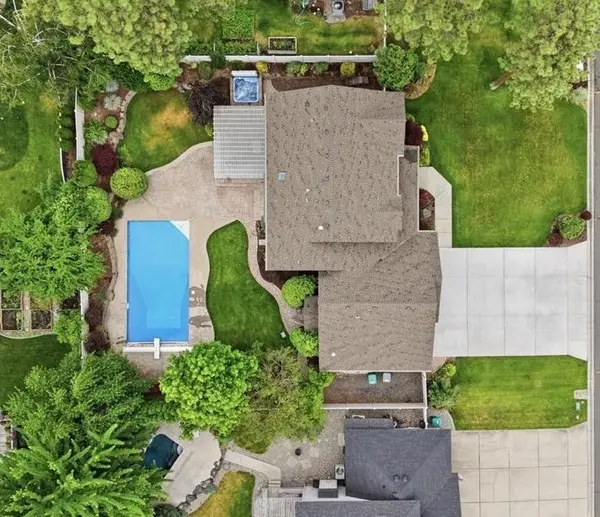 15923 N Woodcrest Ct, Spokane, WA 99208