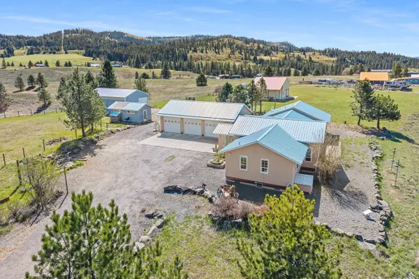 16 Barter Fair Rd, Republic, WA 99166
