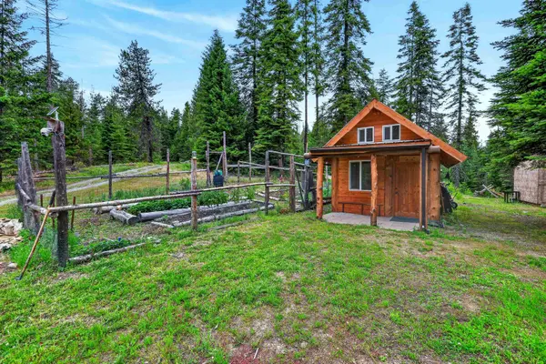 14408 N Mountain View Ln, Newman Lake, WA 99025