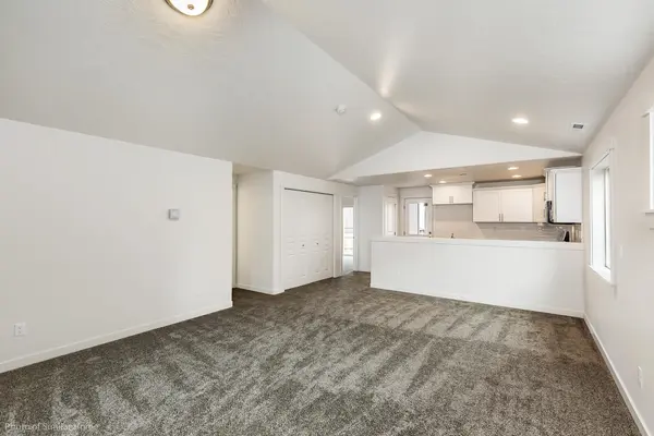 514 N Viewmont Ct #Arlington, Greenacres, WA 99016