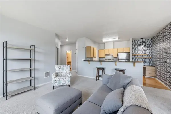 22855 E Country Vista Dr #Unit 419, Liberty Lake, WA 99019