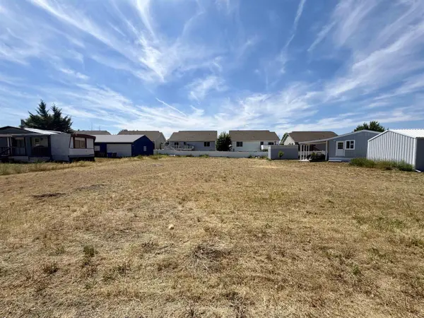 816 S Ziegler St, Airway Heights, WA 99001