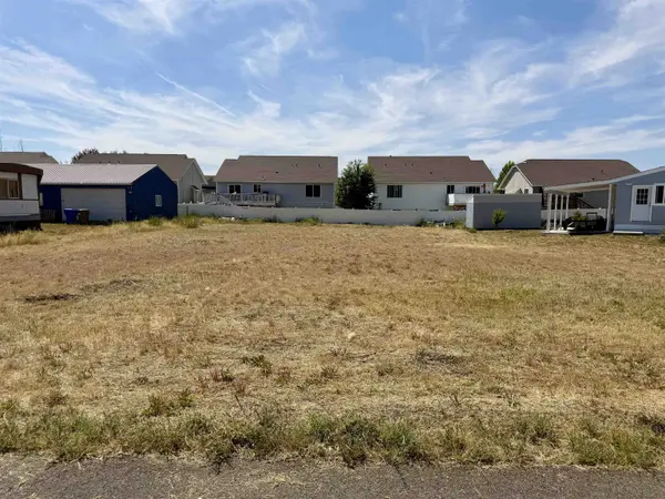 816 S Ziegler St, Airway Heights, WA 99001