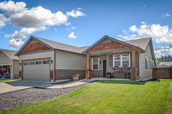 17614 2nd Ln, Greenacres, WA 99016