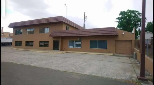 706 1st St, Cheney, WA 99004