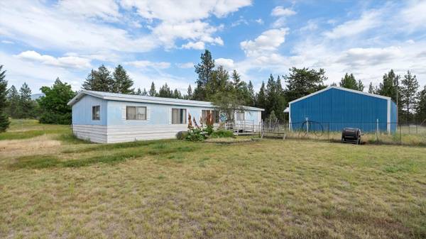 10911 E Laurel Rd, Elk, WA 99009