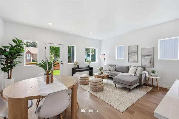 5397 N Lincoln St #5399 N Lincoln St, Spokane, WA 99205